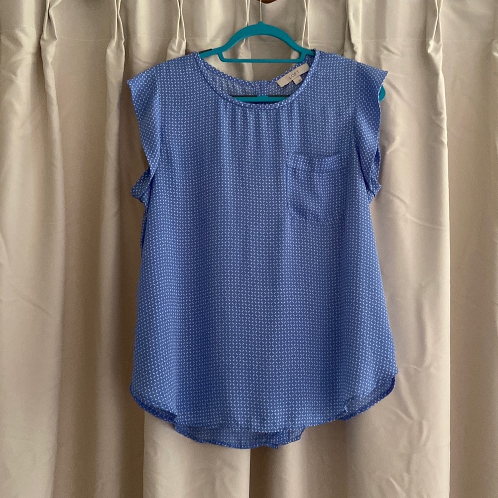 Loft blouse cap sleeves.  Excellent condition